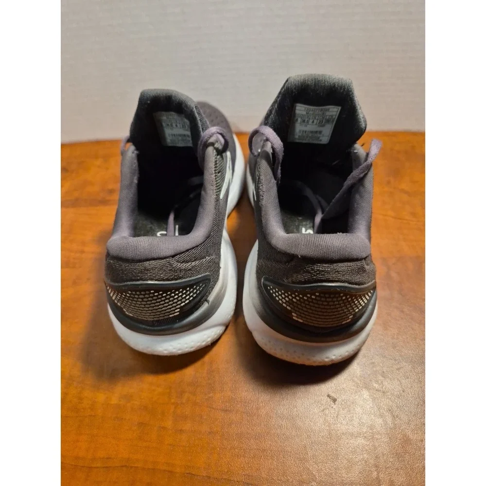 Brooks ghost 16